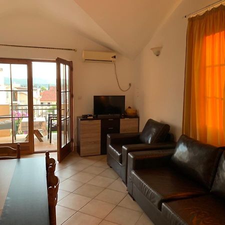 Apartments Victory Ss Тиват Екстериор снимка